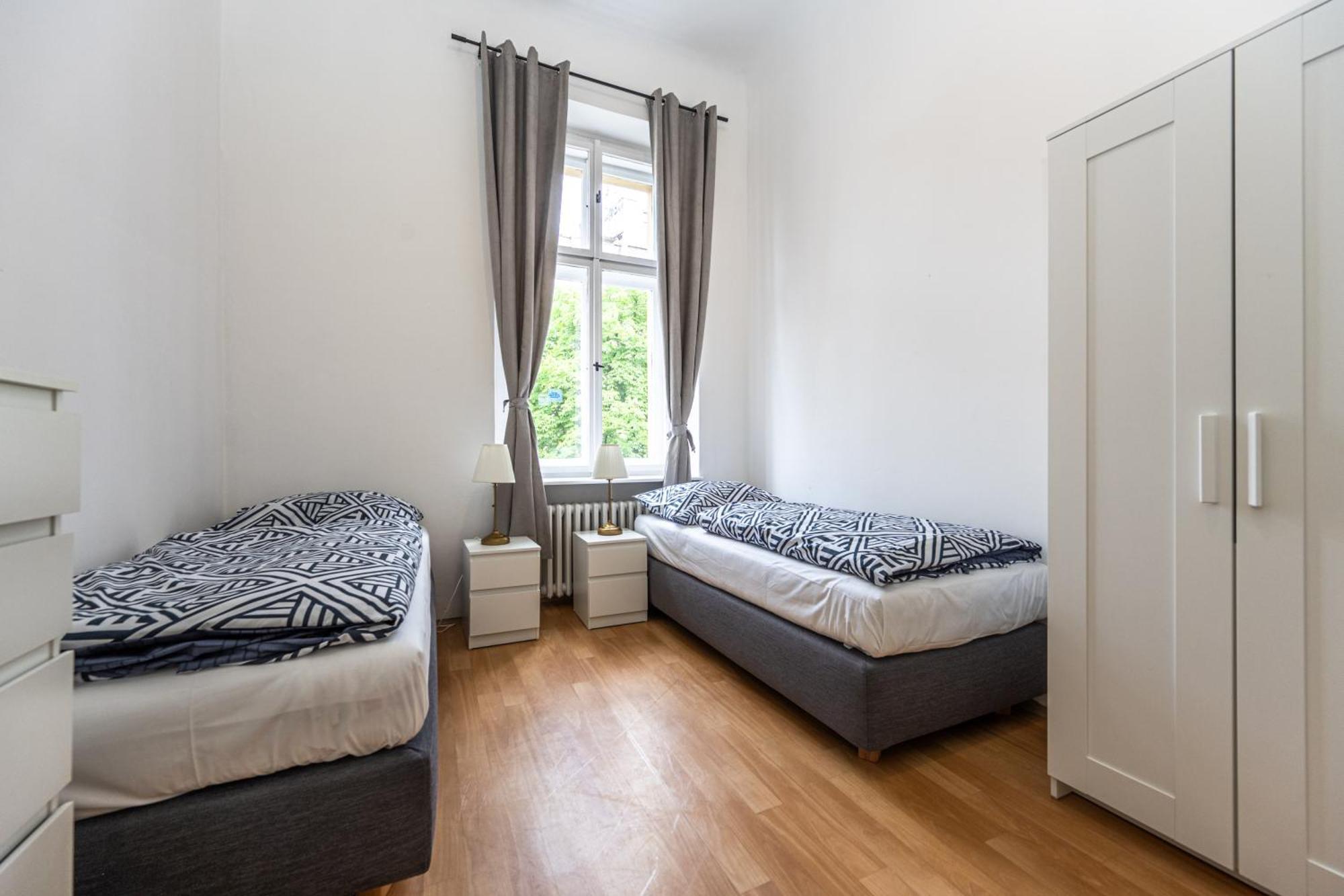 Apartments Safarikova 18 Прага Екстер'єр фото