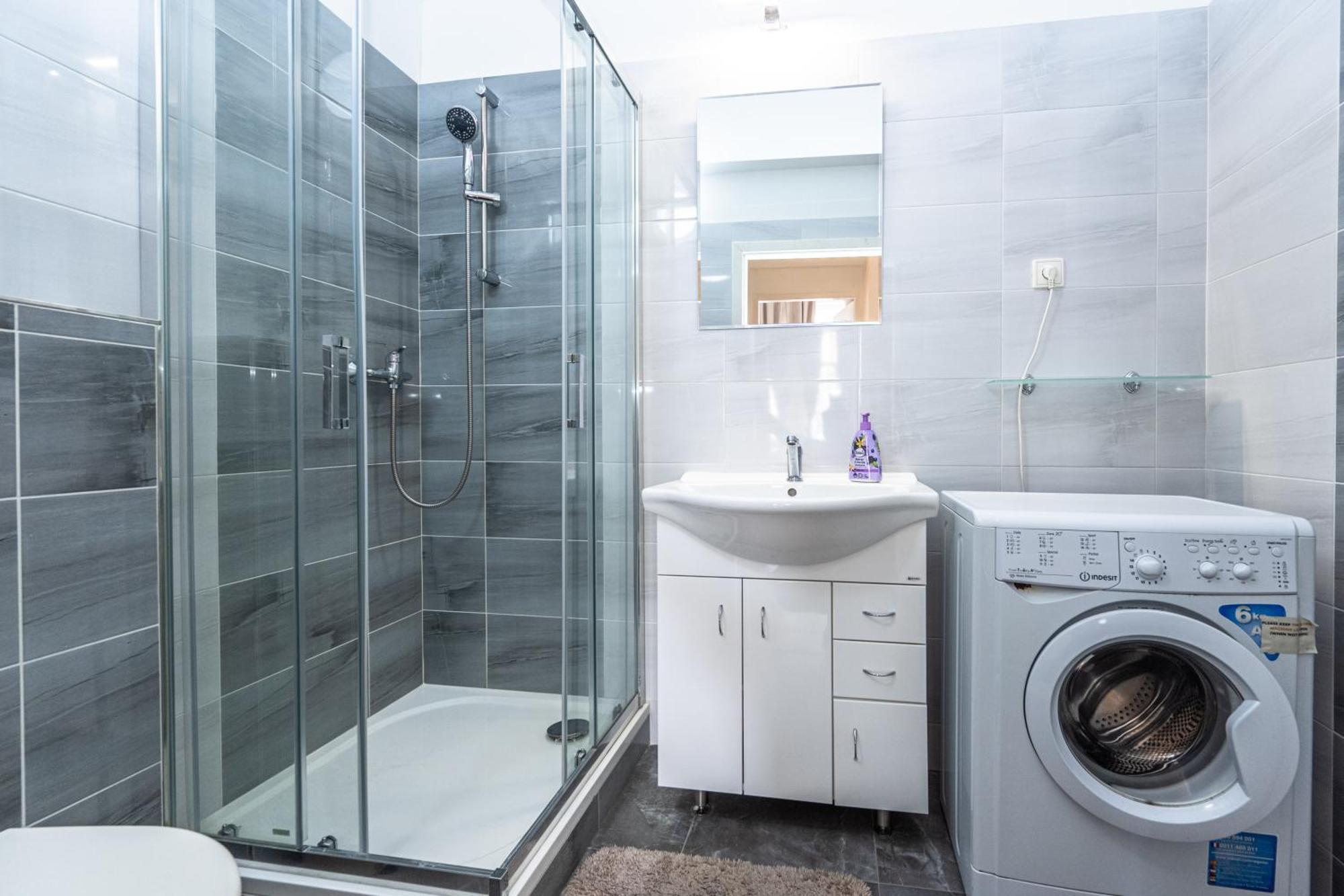 Apartments Safarikova 18 Прага Екстер'єр фото