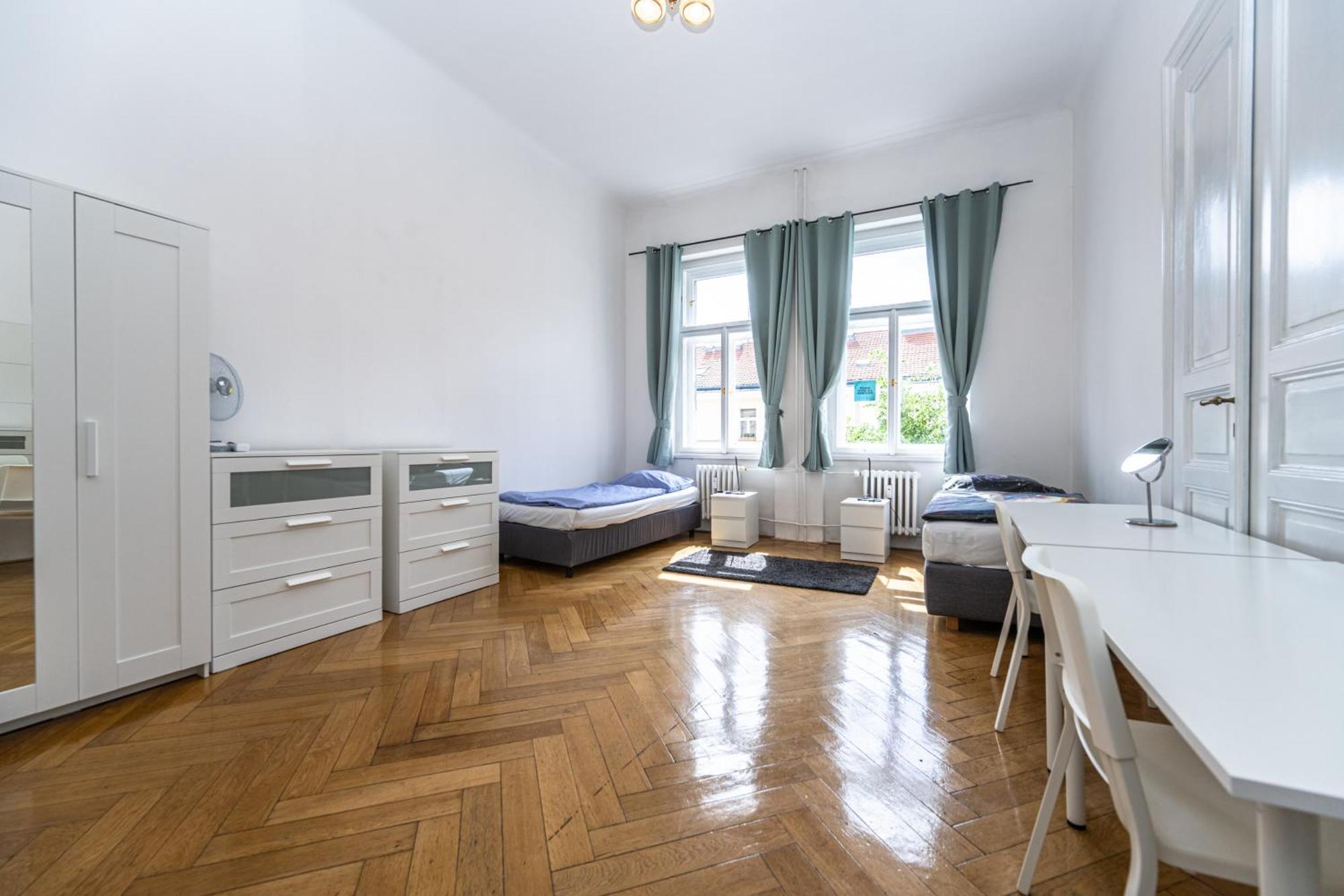 Apartments Safarikova 18 Прага Екстер'єр фото
