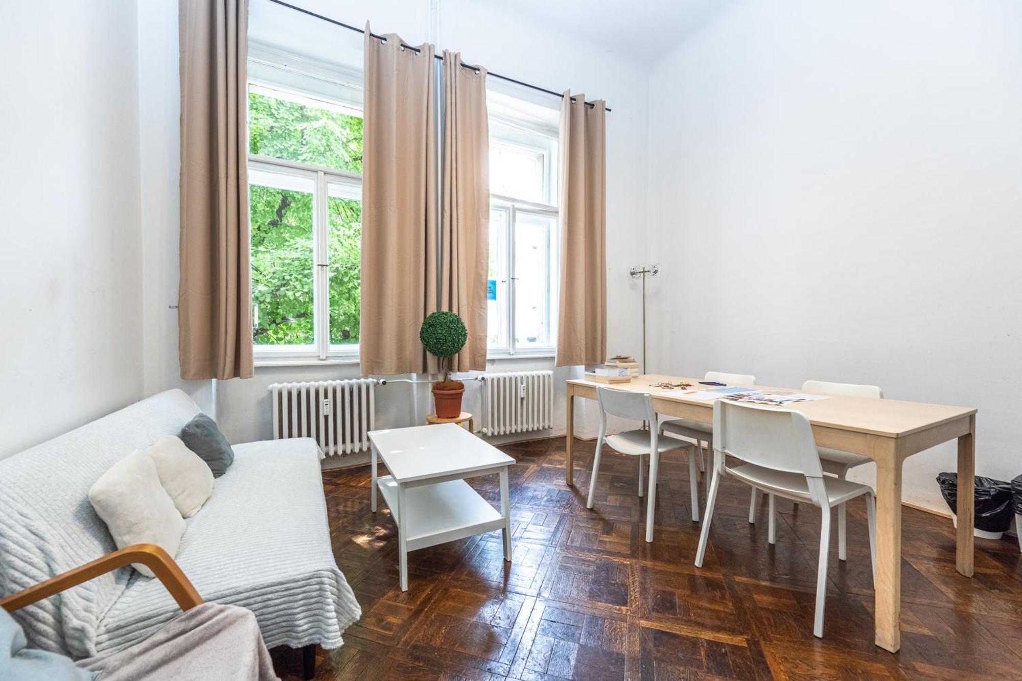 Apartments Safarikova 18 Прага Екстер'єр фото