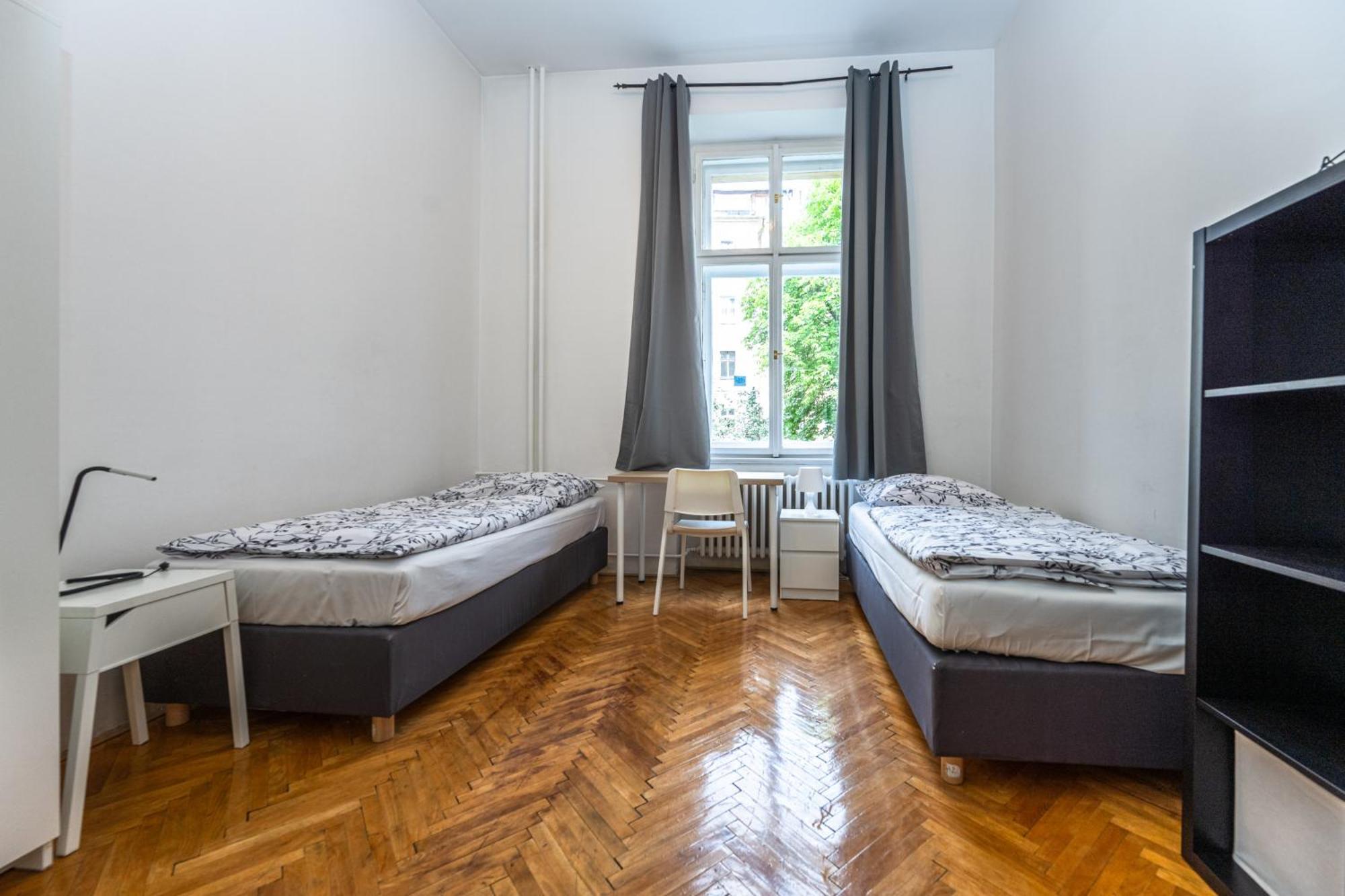 Apartments Safarikova 18 Прага Екстер'єр фото
